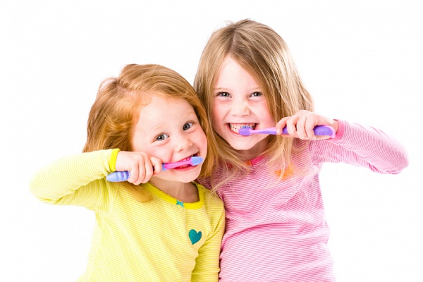 როგორ მივაჩვიოთ ბავშვი კბილების ხეხვას?